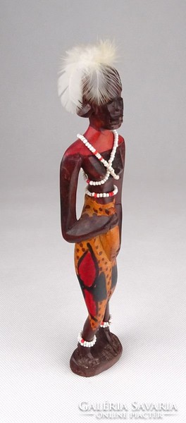 0Y511 Afrikai férfi fafaragás 23 cm