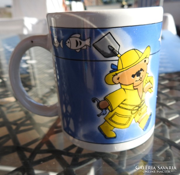 Busy teddy bear - lovely mug with a fairy tale pattern