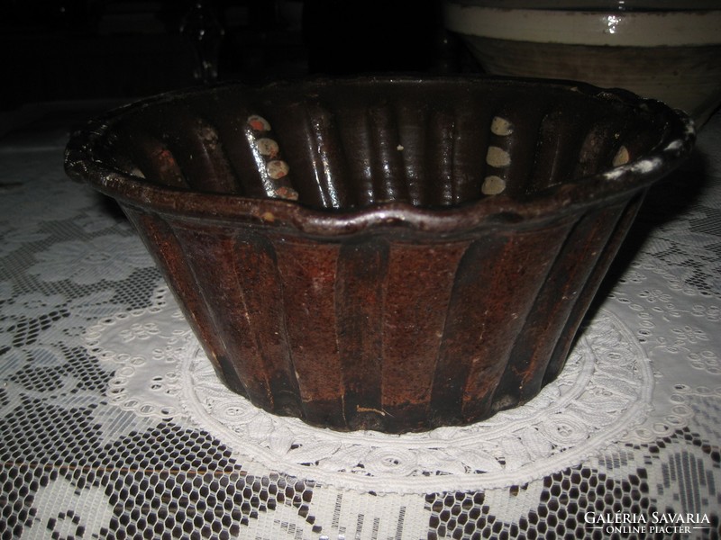 Kuglóf sütő  , régi , jelzett , 24  x 11 cm