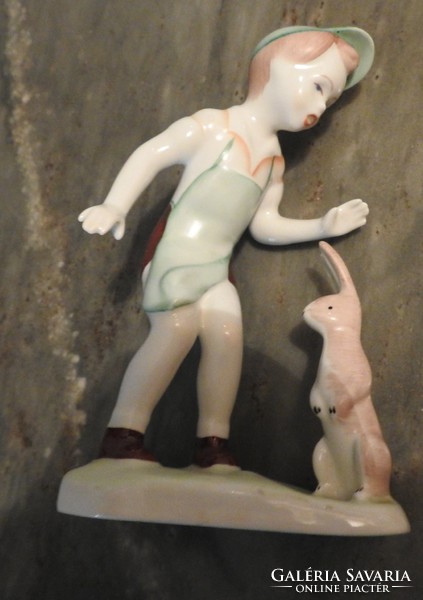 Kisfiú nyuszival - régi Budapest Aquincumi porcelán figura