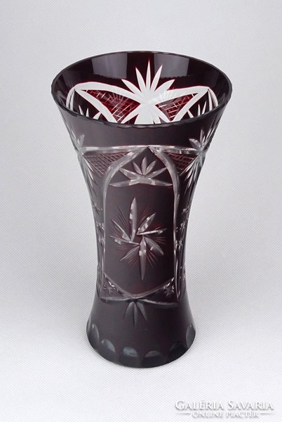 0Y656 Régi bordó kristály váza 19 cm