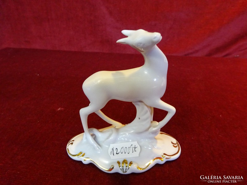 Royal dux Czechoslovak porcelain deer. Numbered, showcase quality. He has!