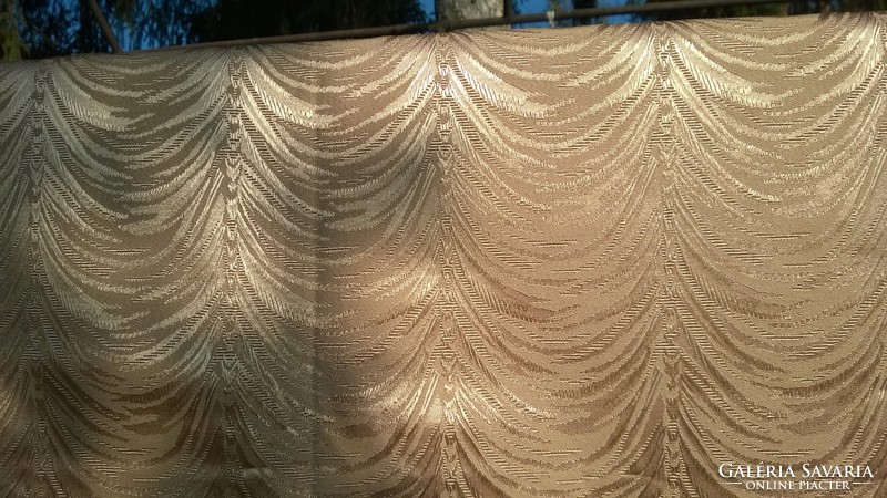 Új dekoratív  bézs  sötétítő függöny szegve 140x196 cm