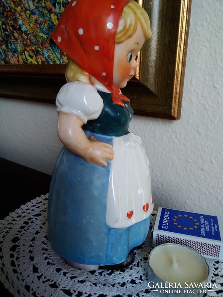 A very rare large goebel porcelain rosé from 1959!
