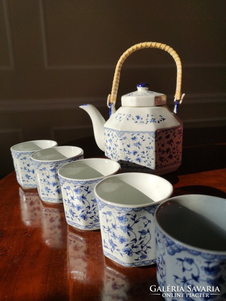 Blue and white tea porcelain set