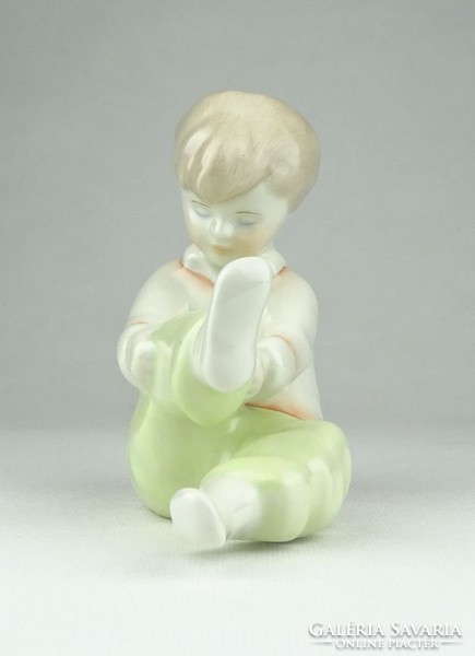 0Y911 Jelzett Aquincumi porcelán kislány figura