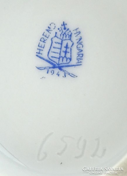 0Y902 Óherendi oroszlánlábas porcelán kaspó 1943