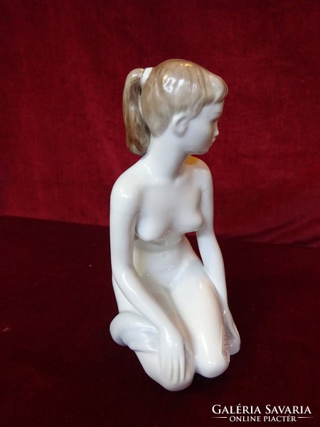 Aquincum porcelain, nude figural sculpture, kneeling woman. He has!