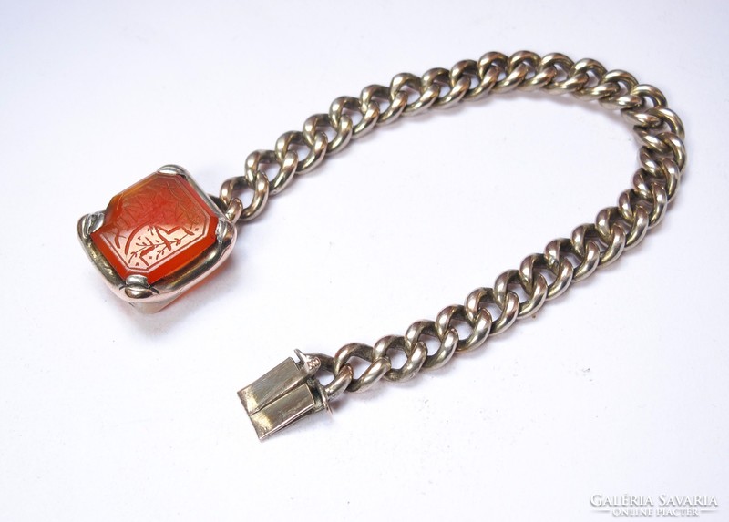 Engraved carnelian stone silver bracelet with Arabic inscription.