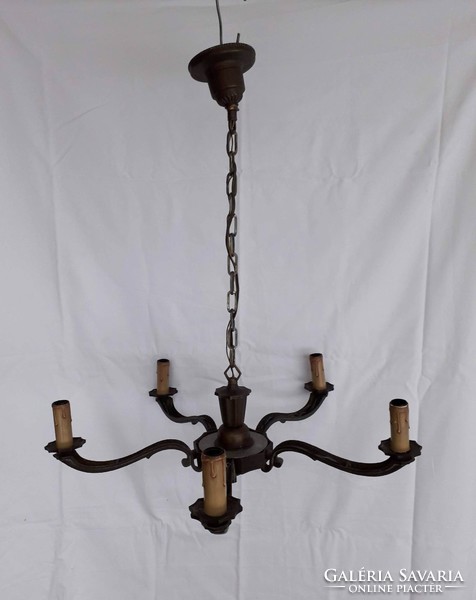 Five-stranded copper chandelier with velvet-edged shades