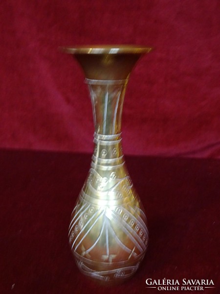 Indian copper vase, 19 cm high. 1/1650 With indication. He has!