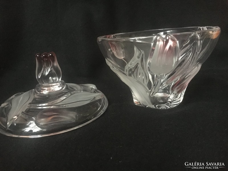 Csodaszép Walther-Glas, Nadine, német öntött üveg, kézi tulipán rátétekkel. Keksztartó/bonbonier
