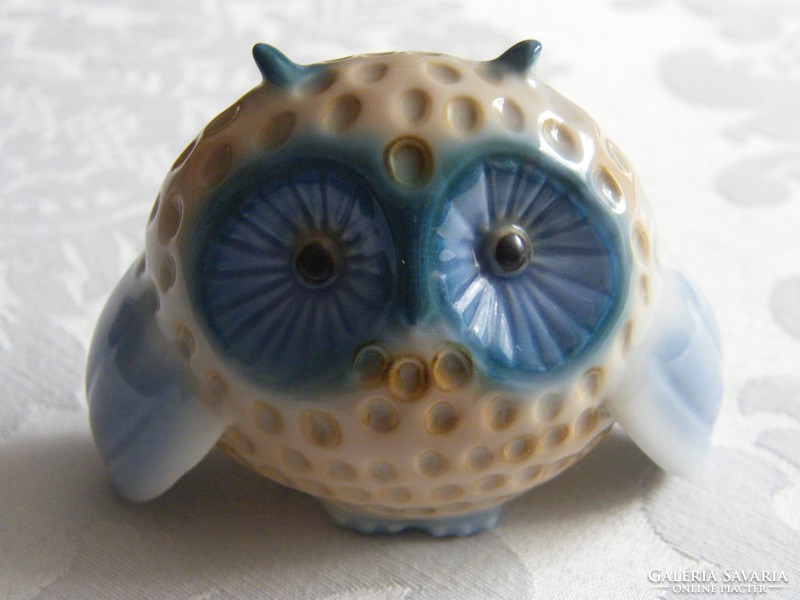 Aquincumi aquazur owl porcelain figurine!