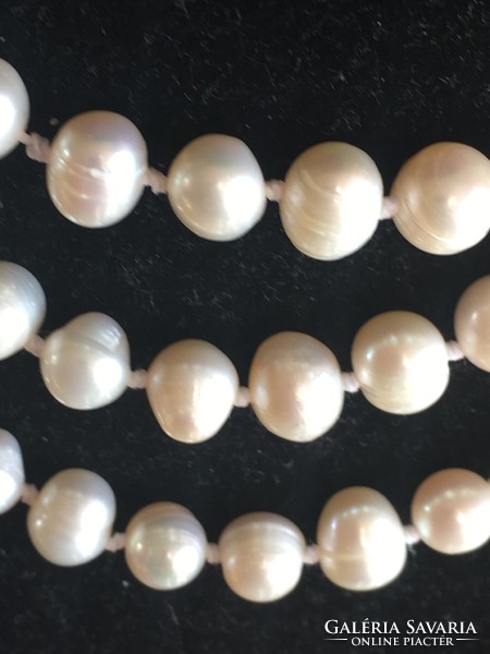 Row of pearls made of cultured beads-10 mm in diameter-120 cm long