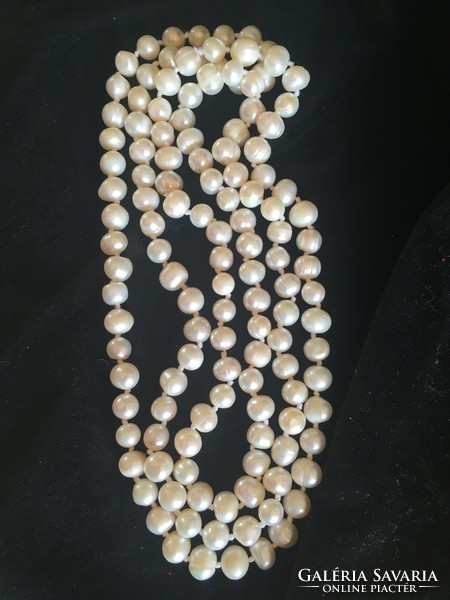 Row of pearls made of cultured beads-10 mm in diameter-120 cm long