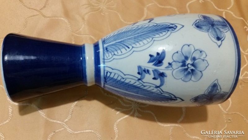 Kék porcelán váza eladó!