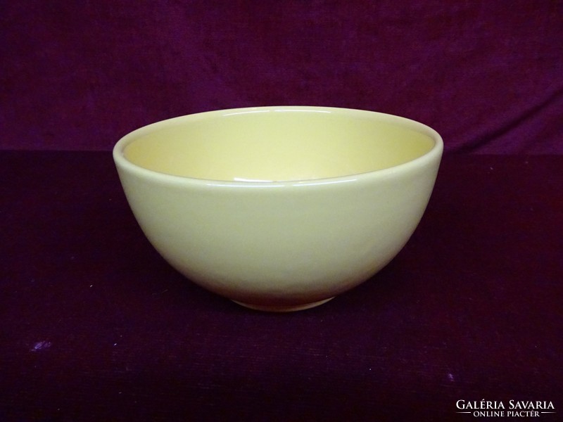German porcelain muesli bowl, diameter 15 cm. He has!