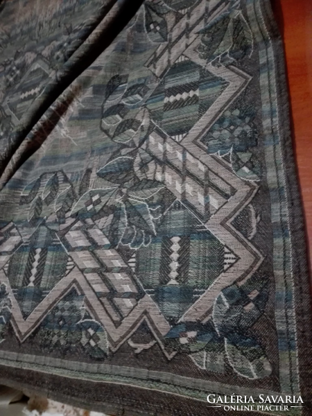 Woven tablecloth, 165 x 135 cm