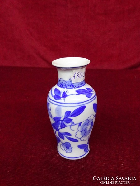 Kínai porcelán váza, 10 cm magas. Vanneki!