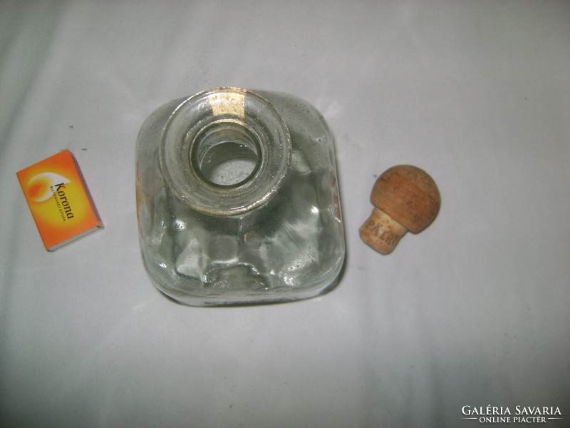 Retro PATRÓN domború feliratos üveg palack