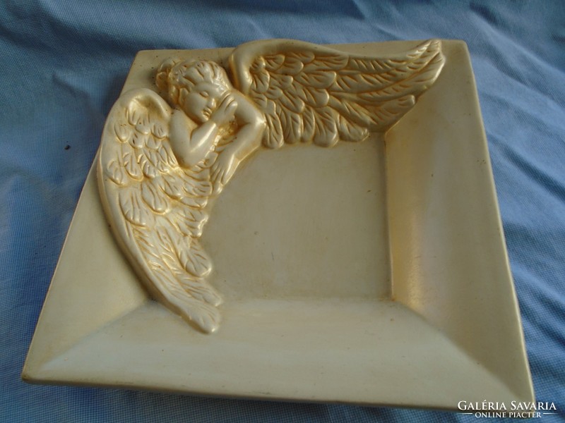 Angelic majolica table middle offering old antique piece, flawless genuine antique piece..