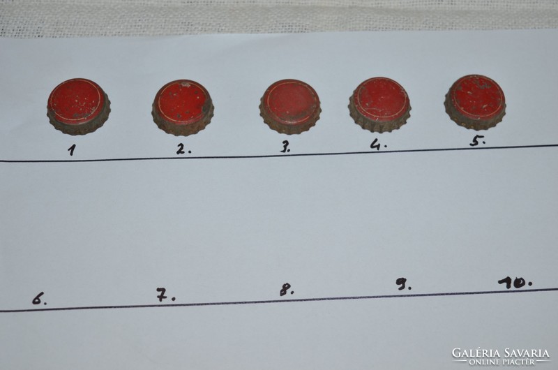 5 old red beer caps without cork writing