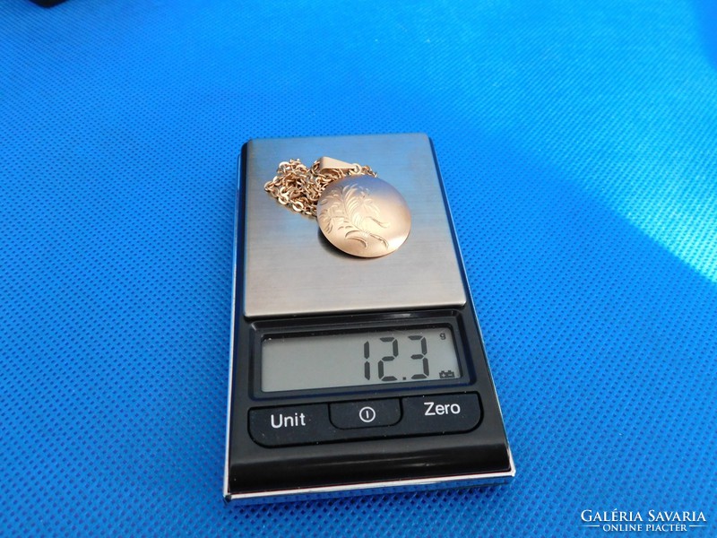 Arany 14k nöi  nyaklánc  medállal   12.3 gr