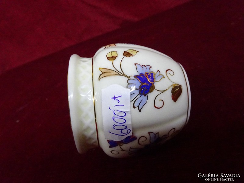 Zsolnay porcelain cornflower mini vase, marked 1064/40/059. He has!