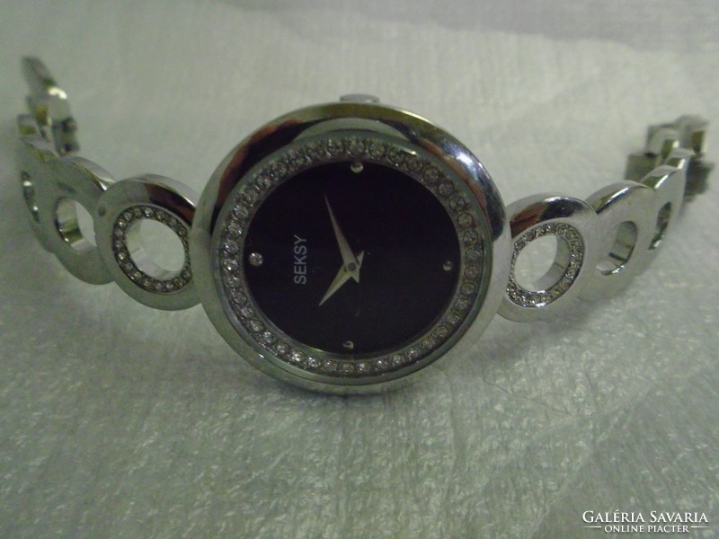 Luxury large women's watchsexy second unused with foil
