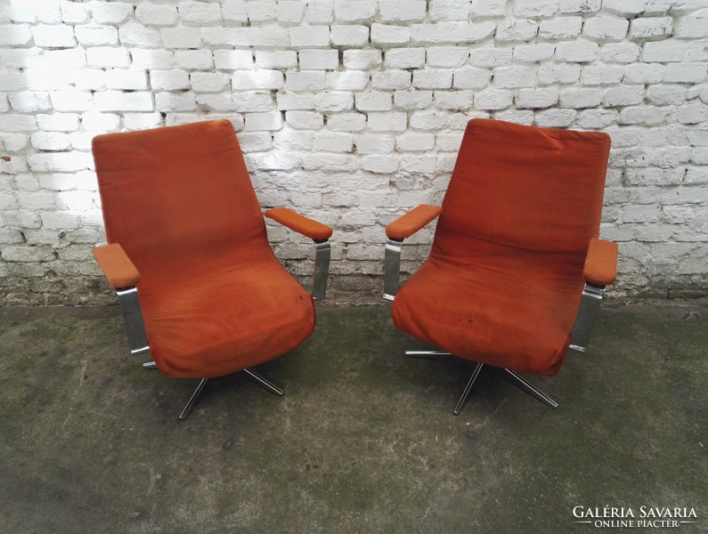 Pair of 70s retro boss armchairs #013