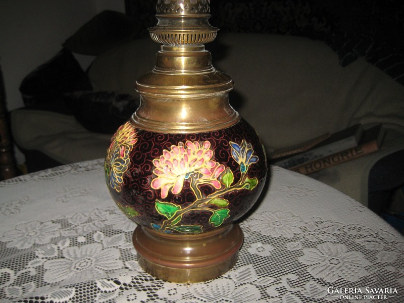 Antique majolica petroleum lamp, imposing, beautiful work of art 18 x 33 cm + cylinder