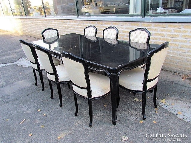 Antique baroque table + 8 chairs (polished)