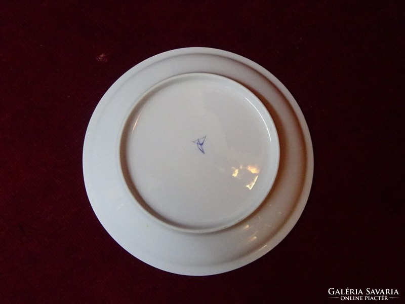 Alföldi porcelán süteményes tányér. Ciklámen színű virággal, 16,5 cm átmérővel. Vanneki!