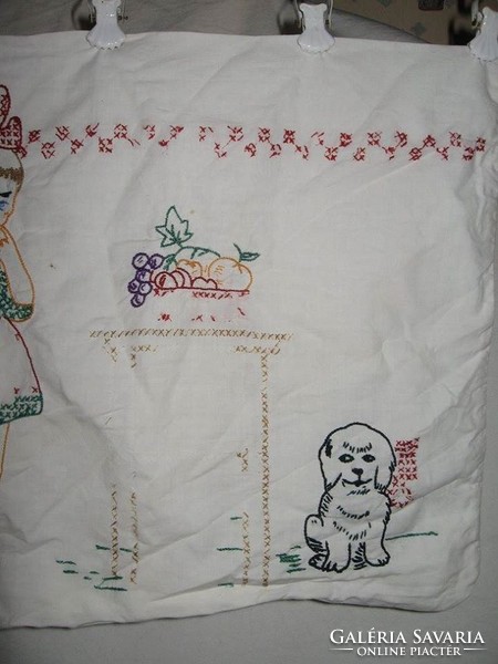 Cushion cover - hand embroidery - 44 x 33 cm - no tears - no holes