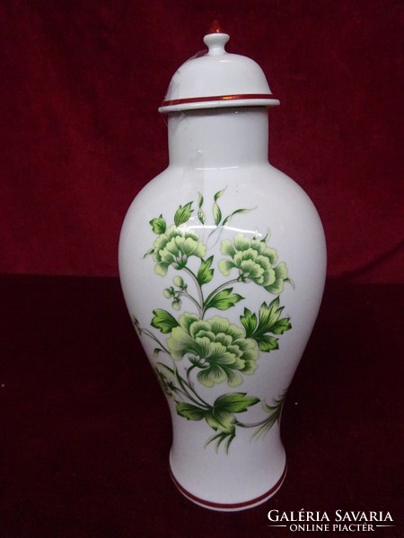 Vase with porcelain lid, 25 cm high. He has!