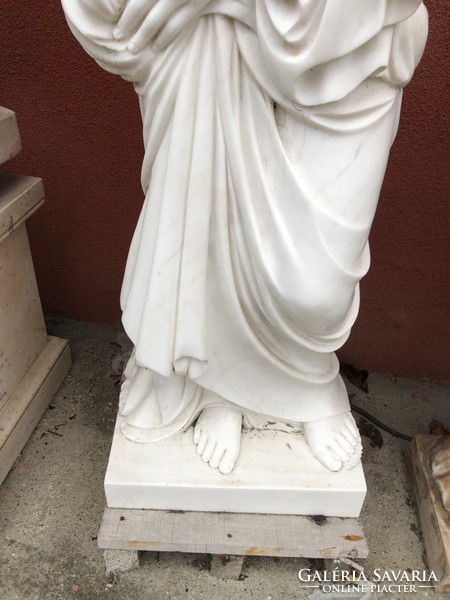 Szecessziós női márvány szobor