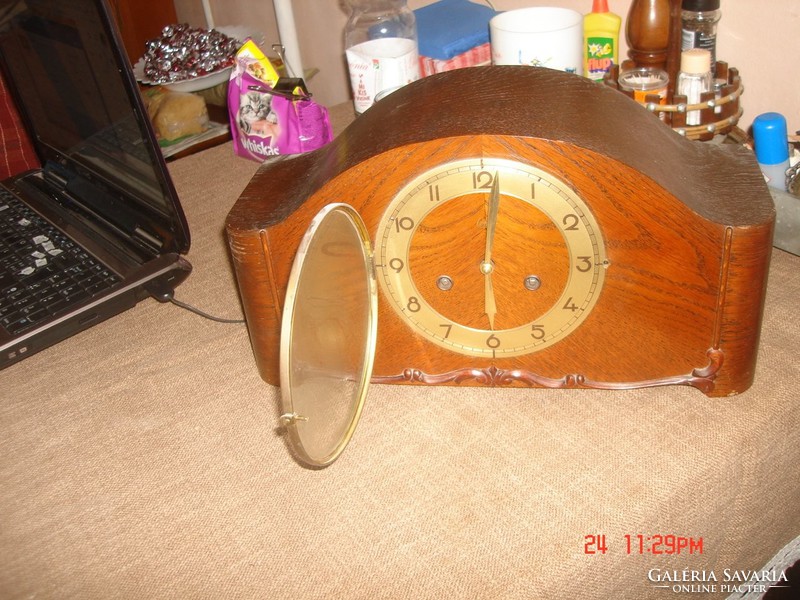 Mantel clock, 2 pieces, incomplete