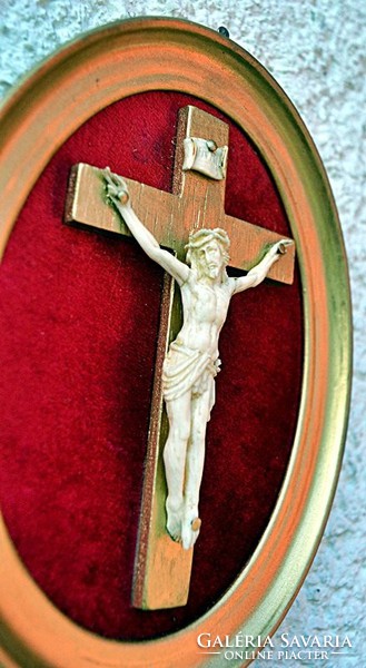9. Antik, CSONT Jézus Krisztus (7.5cm), kereszt, Korpusz, feszület, 16cm keretben!