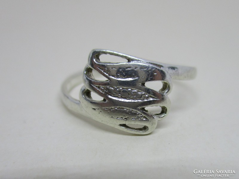 Különleges kézműves ezüst gyűrű 
