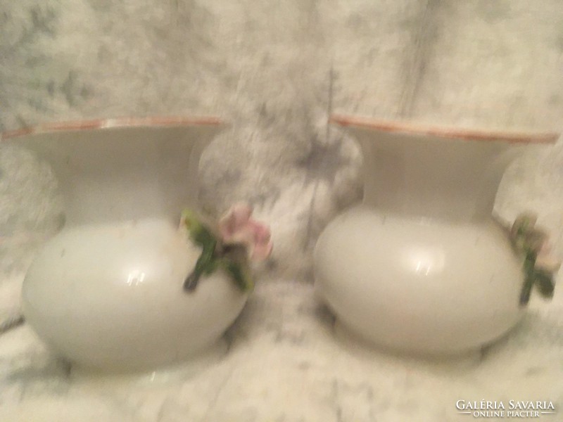 Gyönyörű Rózsás Porcelán Vázák