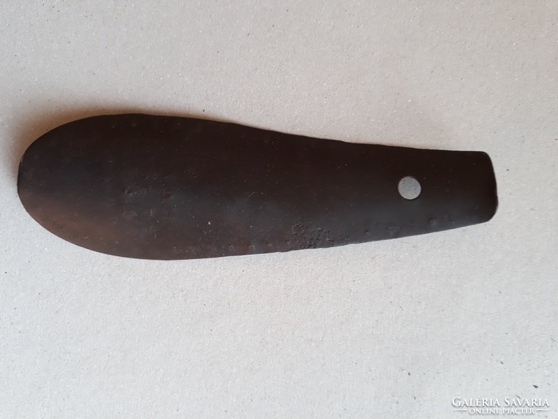 Old shoehorn 