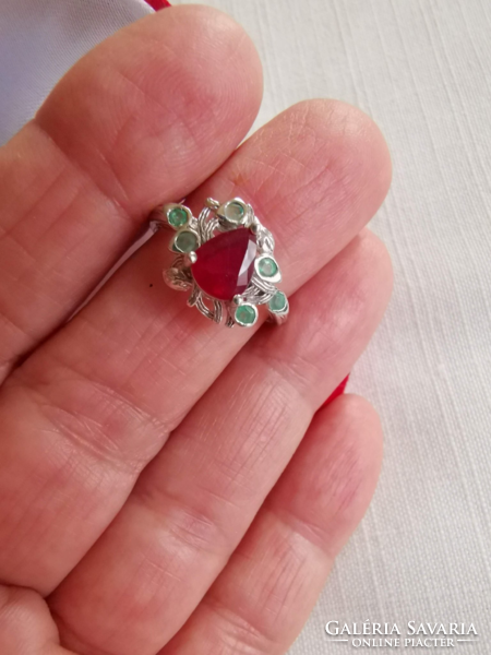 Gyönyörű természetes  vérvörös ,rubin & smaragd 925 ezüst gyűrű  6,5/53/16,9