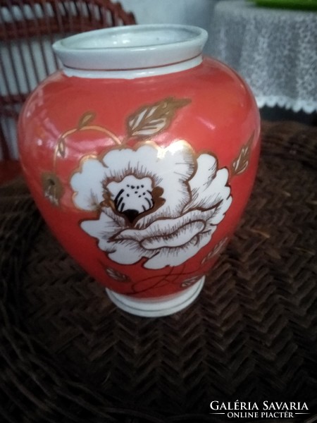 Pocelán váza