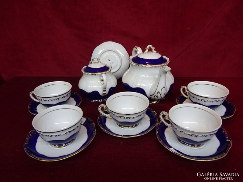 Zsolnay porcelain pompadour iii tea set for 5 people. He has!