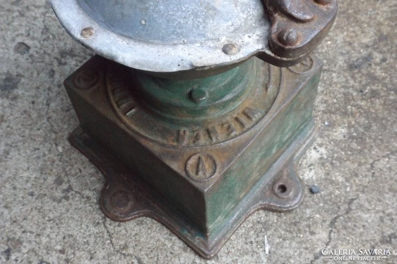 Original rarer wiener industrial 1910 coffee pepper grinder cast iron coffee grinder