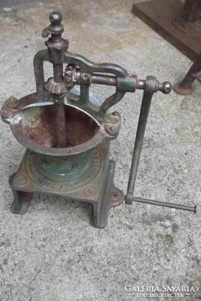 Eredeti  Ritkább  WIENER Industrial 1910  kávé bors daráló öntöttvas kávédaráló