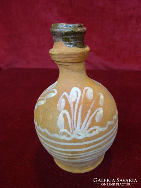 Ceramic rattle jug with folk decoration, 14 cm high. He has!