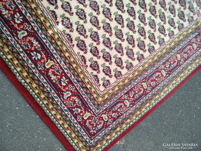 Oriental rug, 180x225 cm