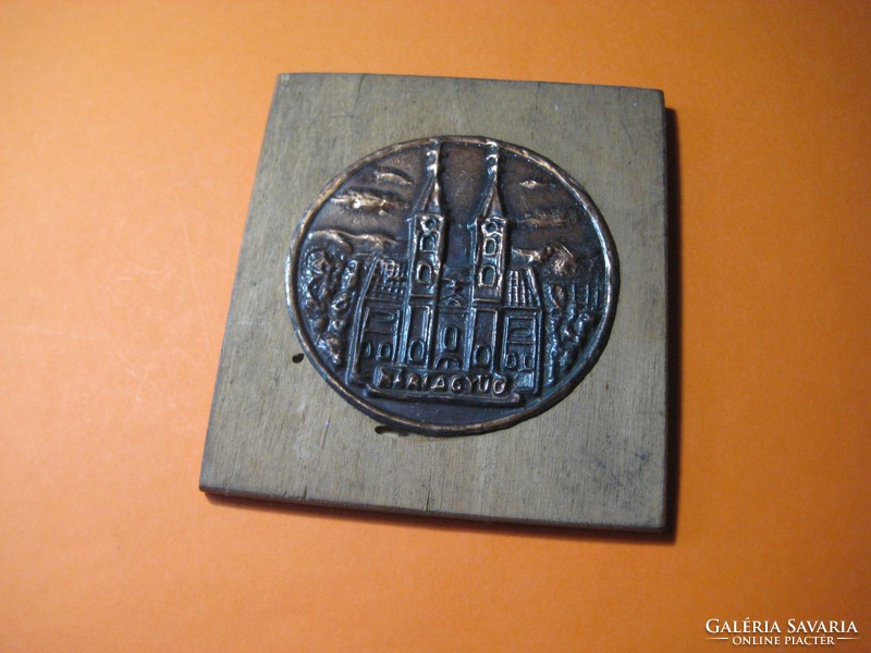 Máriagyűdi kegyhely  ,  plakett  , falra akasztható  ,  5,5 cm a fém része