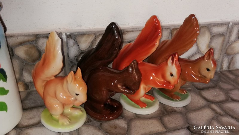 Pack of 4 squirrels, raven house, ceramics, drasche, collectibles. Nostalgia, nipple, figure